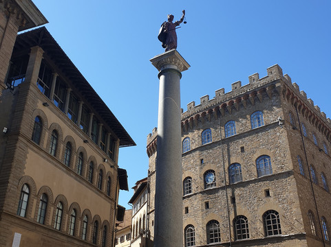 Piazza Santa Trinita-佛罗伦萨必去景点