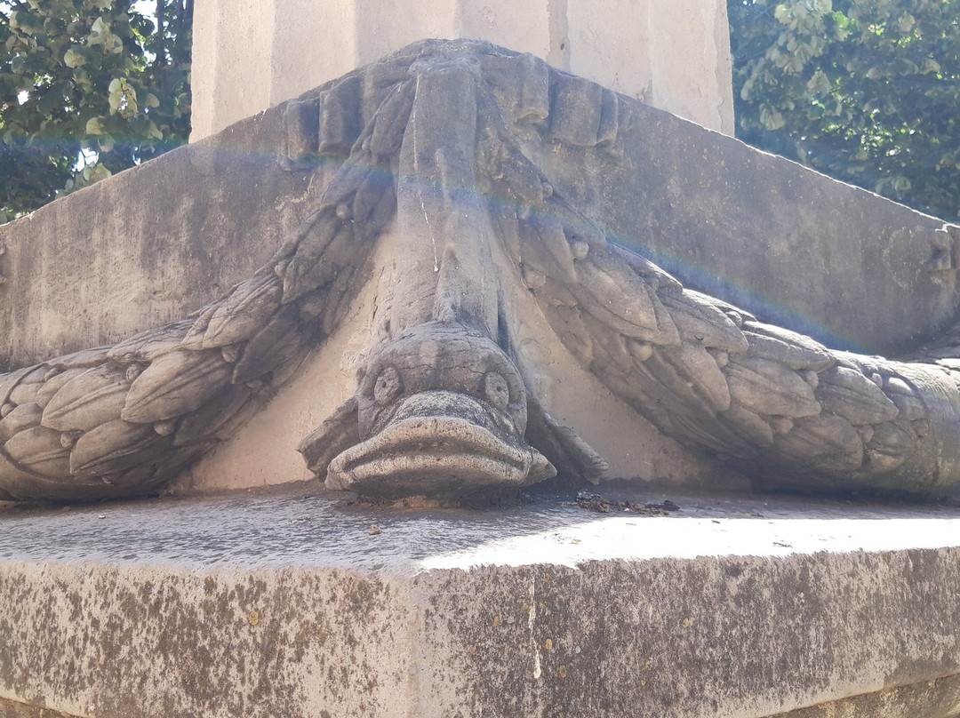 Fuente de Neptuno-伊瓜拉达必去景点