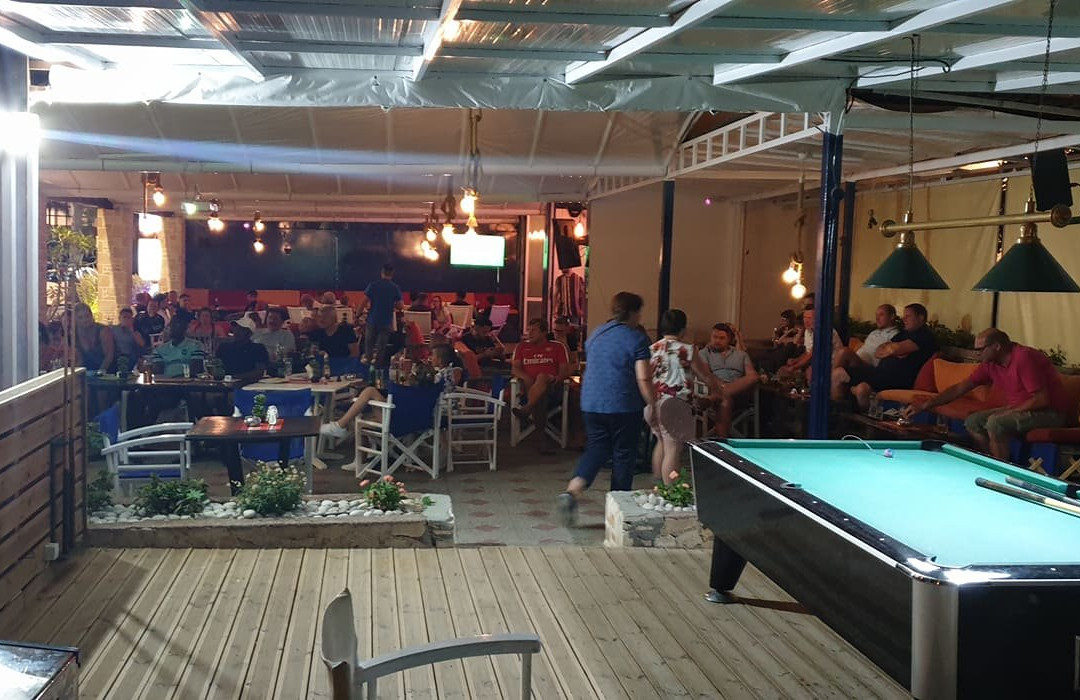 Cocktails & Dreams Lardos-Lardos必去景点