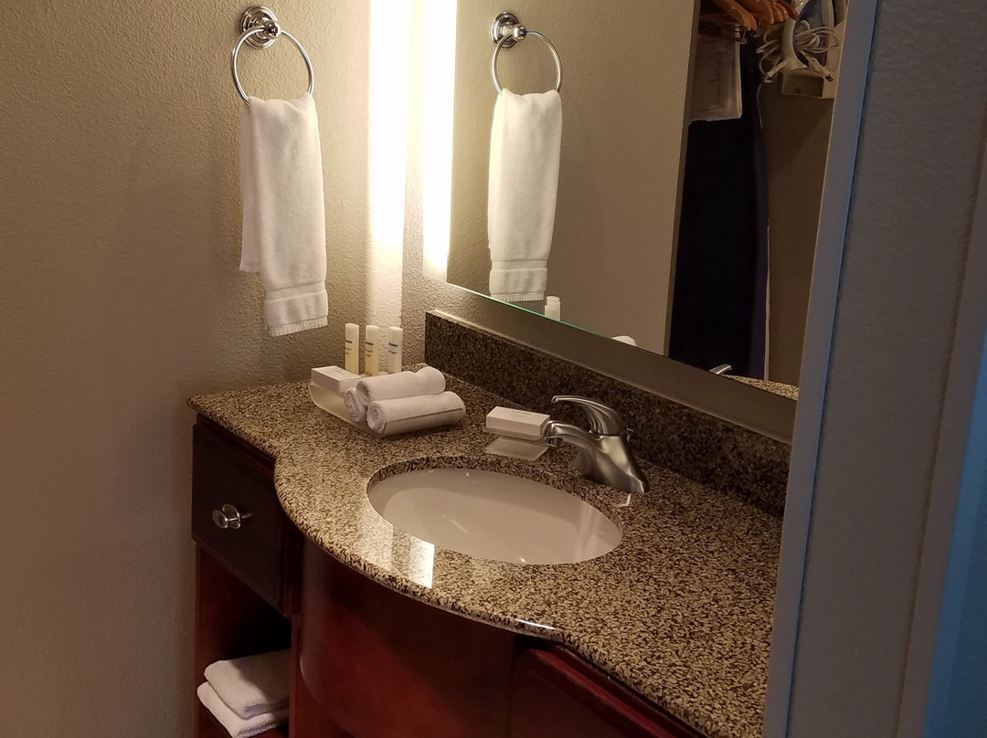 Homewood Suites by Hilton Bloomington主图