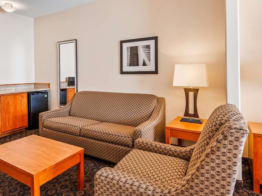 Best Western Plus Rose City Conference Center Inn主图