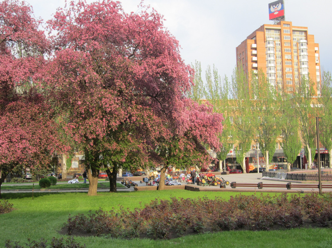 Lenin Square-顿涅茨克必去景点