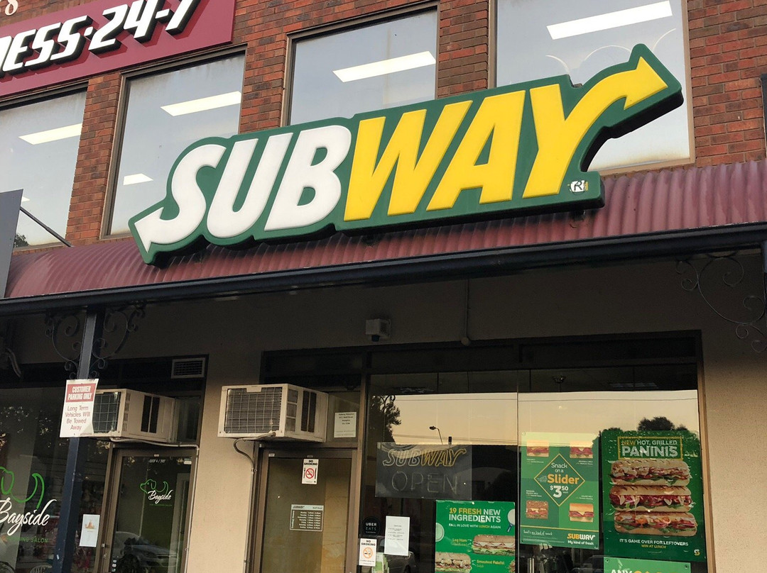 Hampton East餐馆和美食-Subway