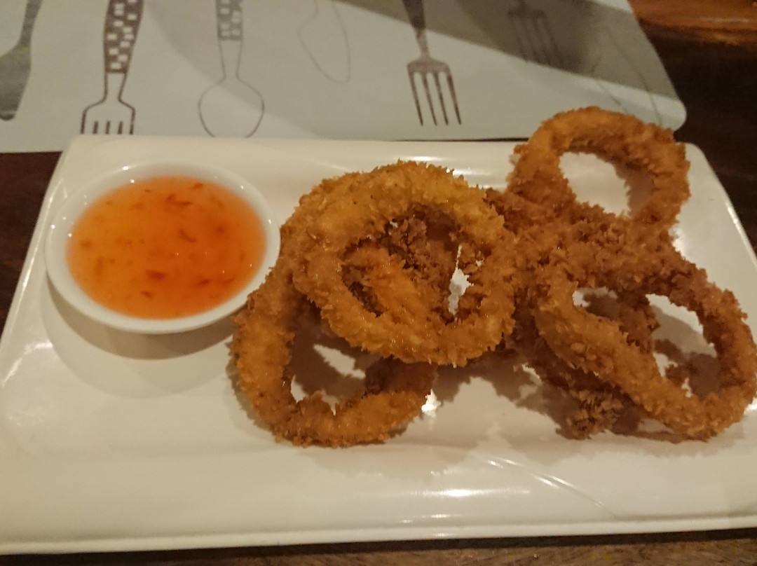 博尔玖恩餐馆和美食-Paul and Madz