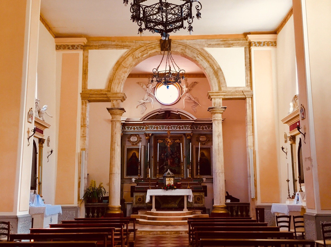 Chiesa del SS.Salvatore-Silvi Paese必去景点