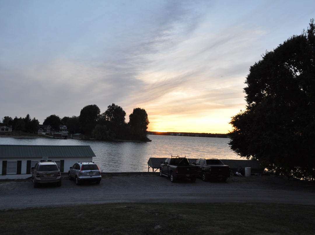 Thousand Islands Marina