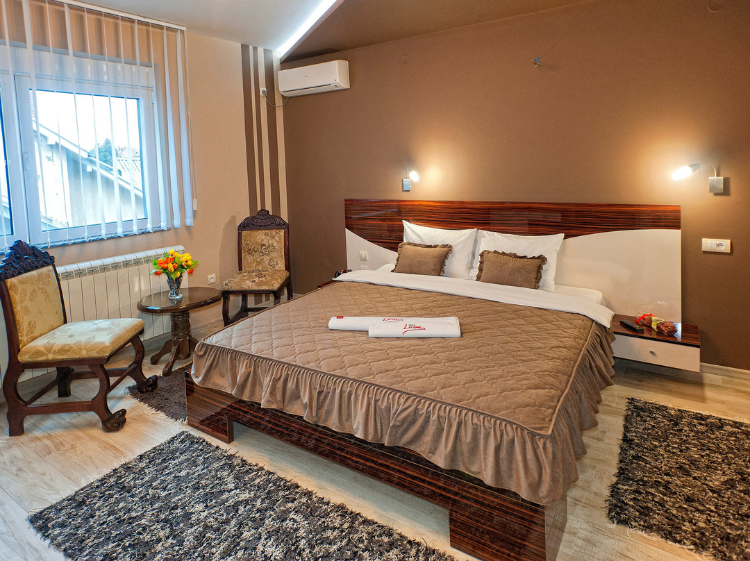 Garni Hotel Lama主图