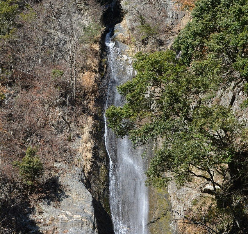 Kenshin Falls景点图片