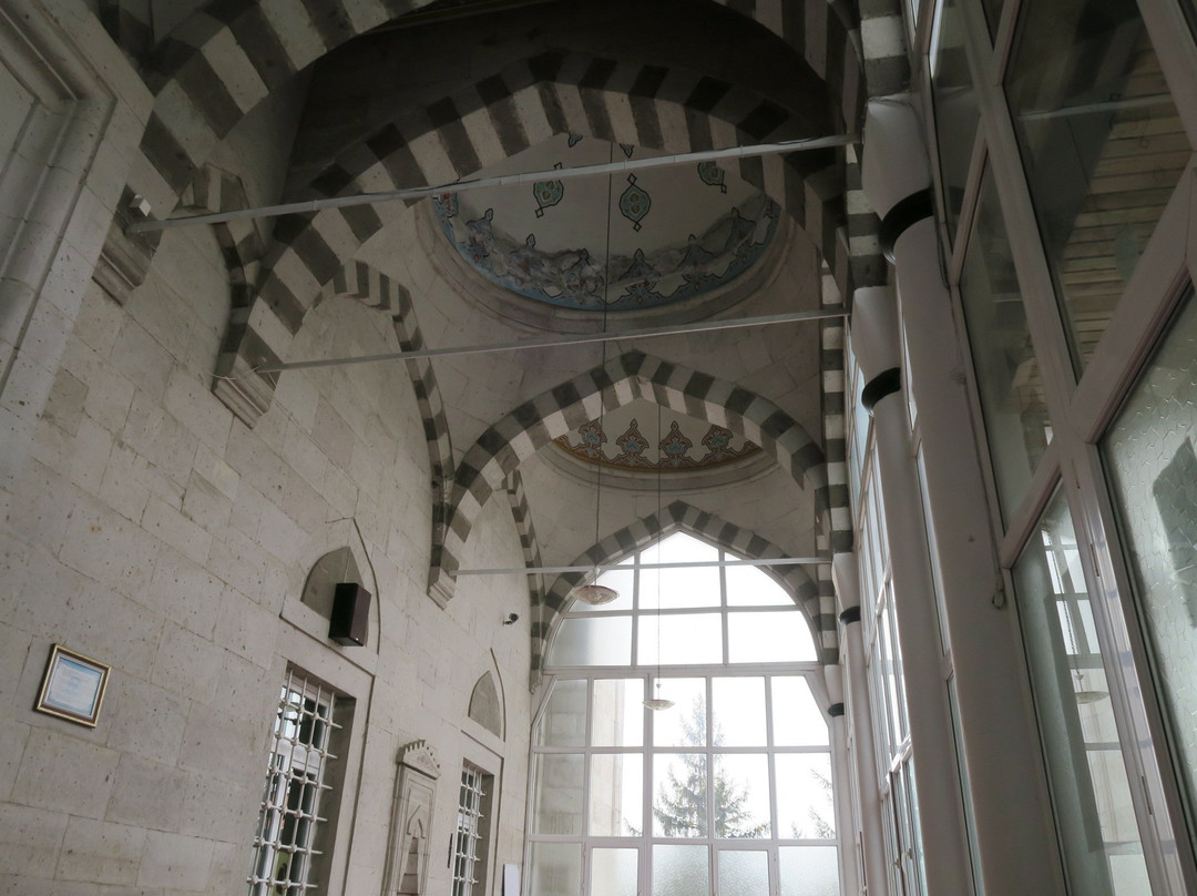 Kursunlu Camii-开塞利省必去景点