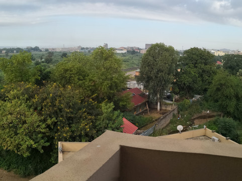 Pyramid Continental Hotel主图