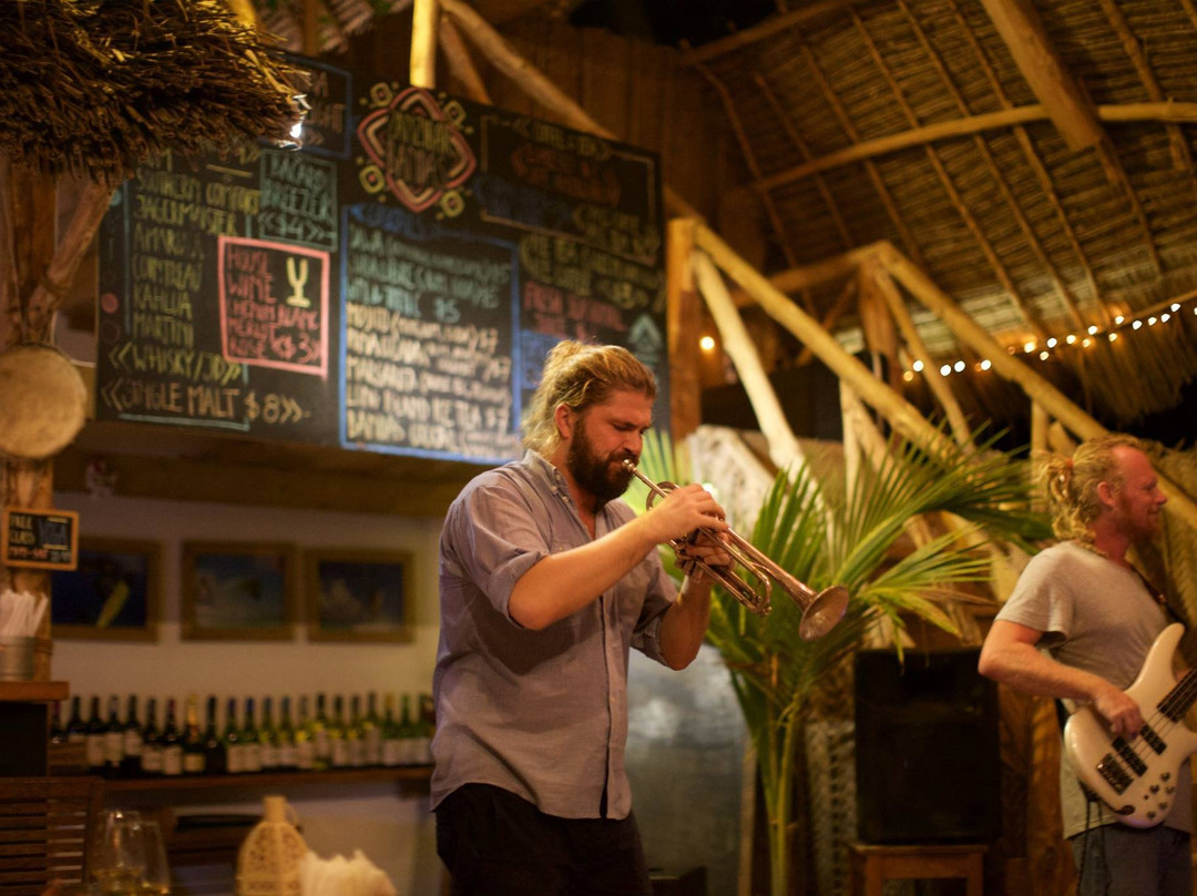 Bandas Live Music-Matemwe必去景点