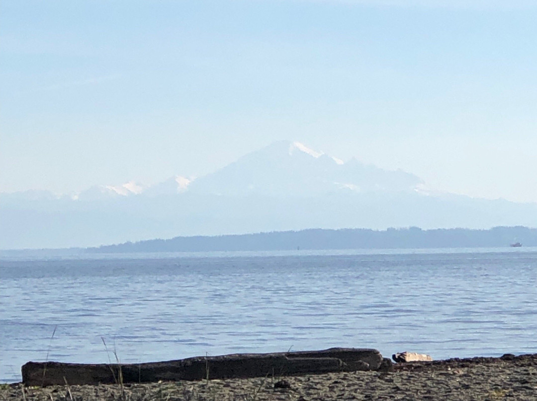 Boundary Bay Regional Park景点图片
