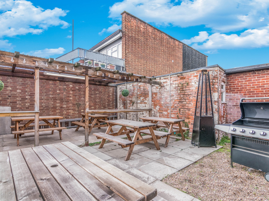 The Horse & Jockey主图