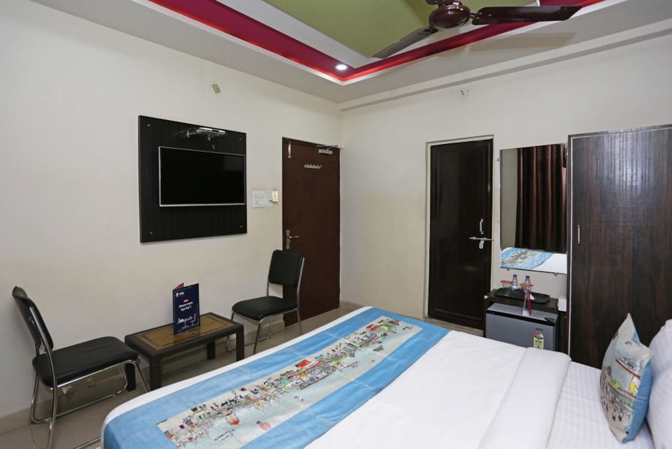 OYO 7773 Hotel Simran Palace主图