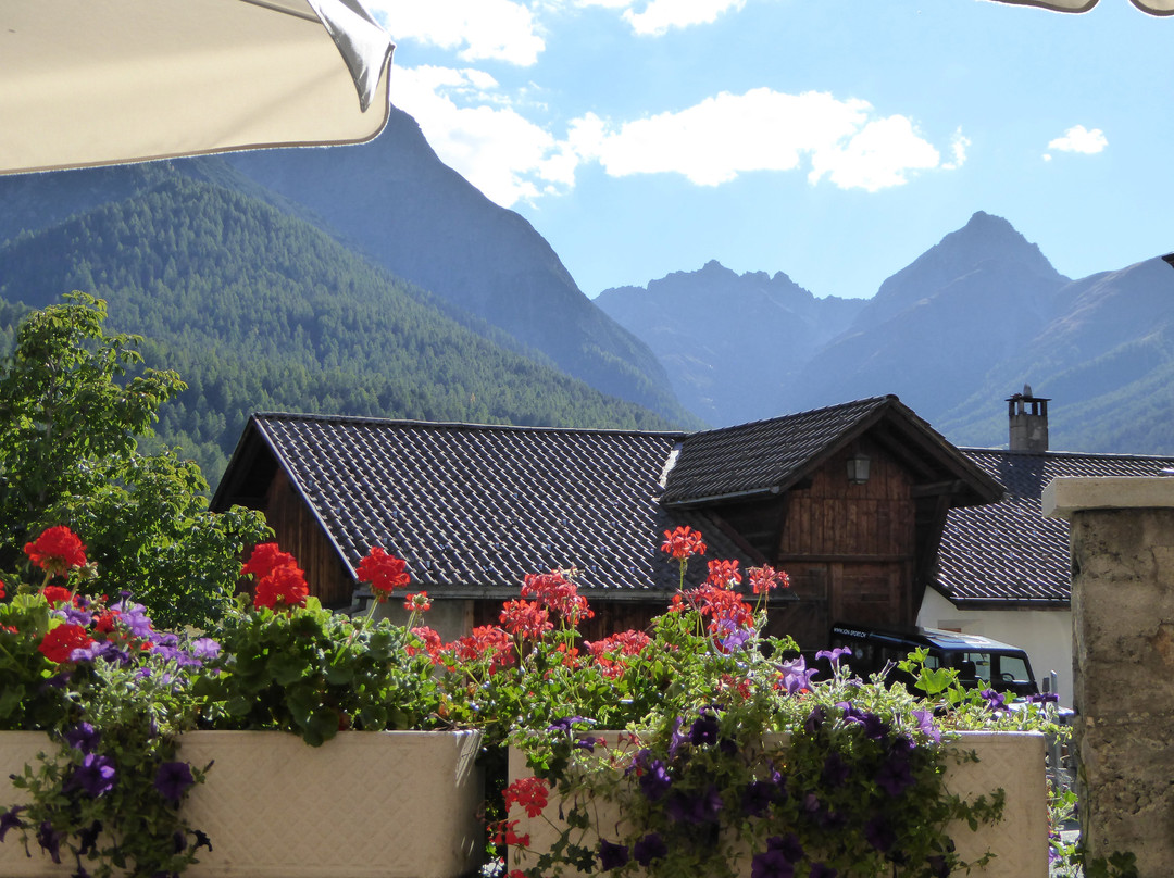 卡斯特尔城堡酒店主图