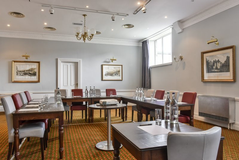 The Invercauld Arms Hotel主图