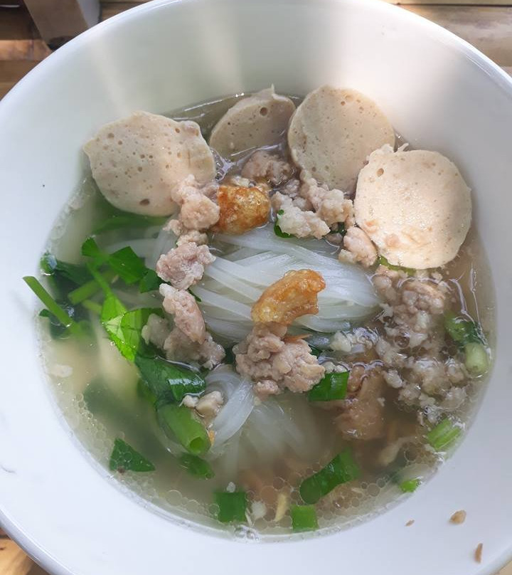 ก๋วยเตี๋ยว 9 บาท