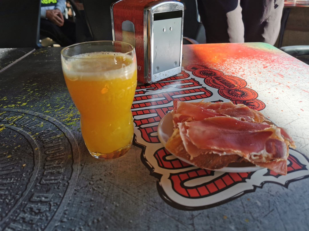 Bar Y Alojamiento Mar