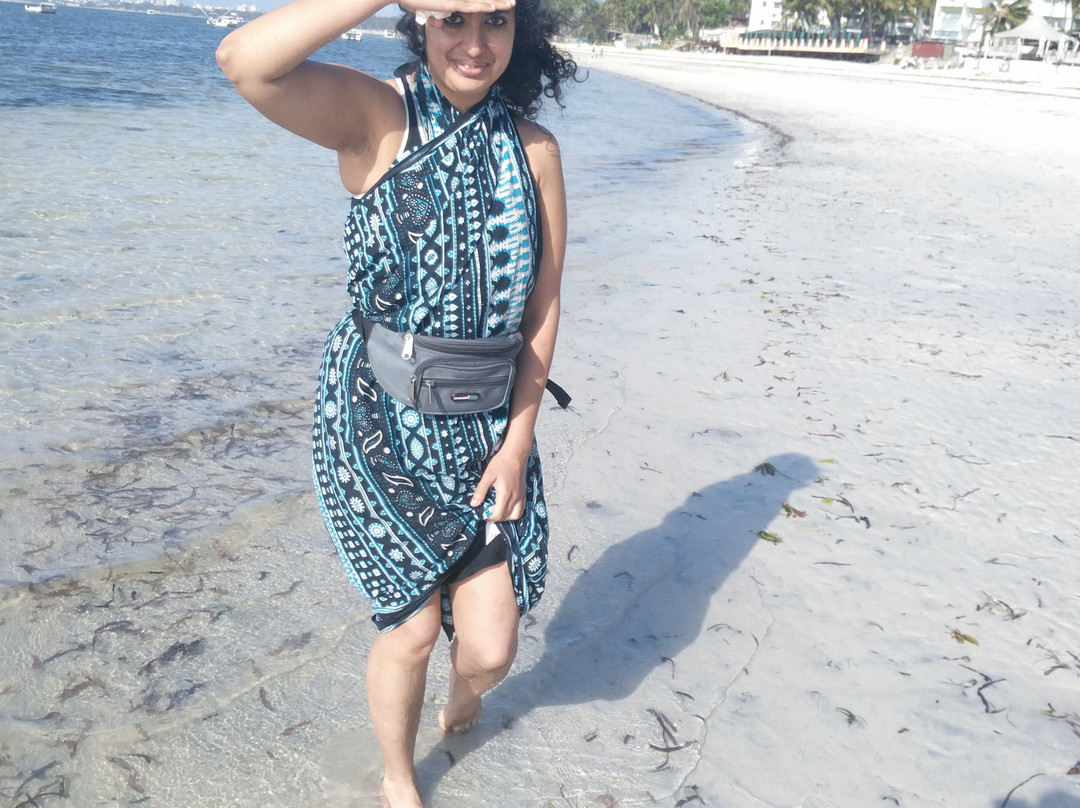 肯尼亚湾海滩酒店主图