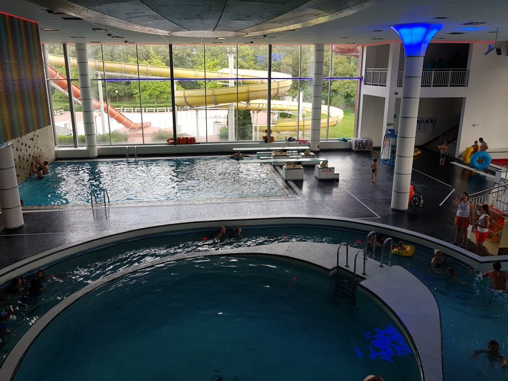 Sezemice旅游景点-Aquacentrum
