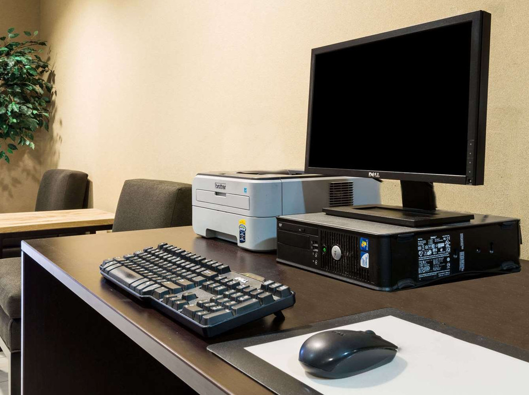 Microtel Inn & Suites by Wyndham Pueblo主图