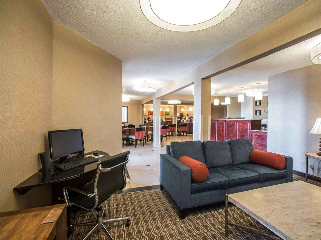 Quality Inn & Suites Boonville - Columbia主图