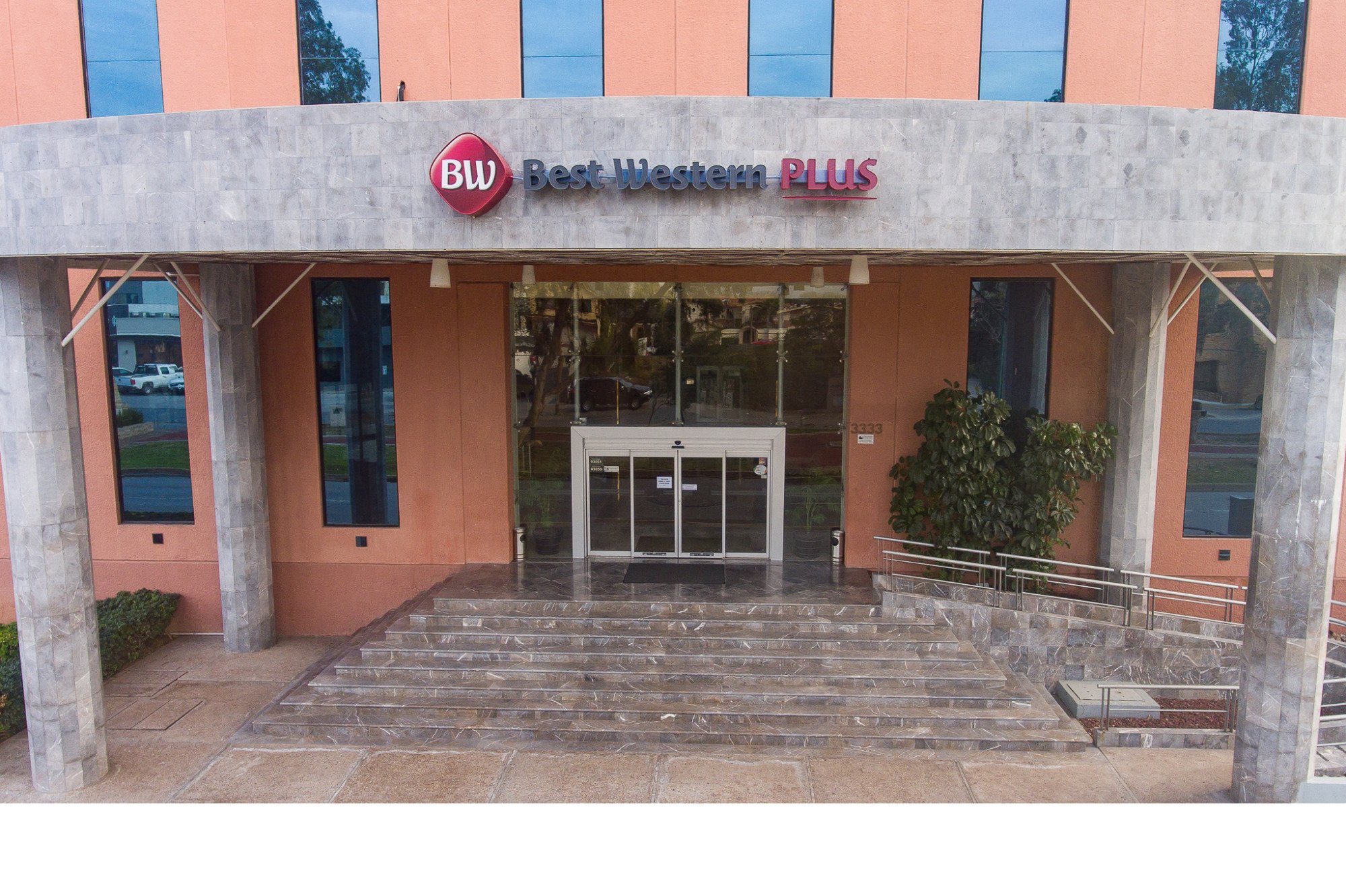 Best Western Plus Nuevo Laredo Inn & Suites-官方