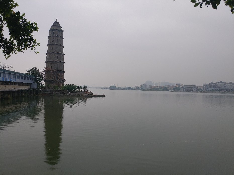 凤凰塔景点图片