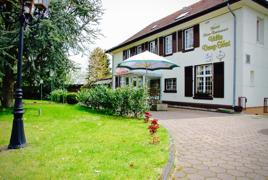 Sprockhoevel餐馆和美食-Restaurant Villa Dong-Hai