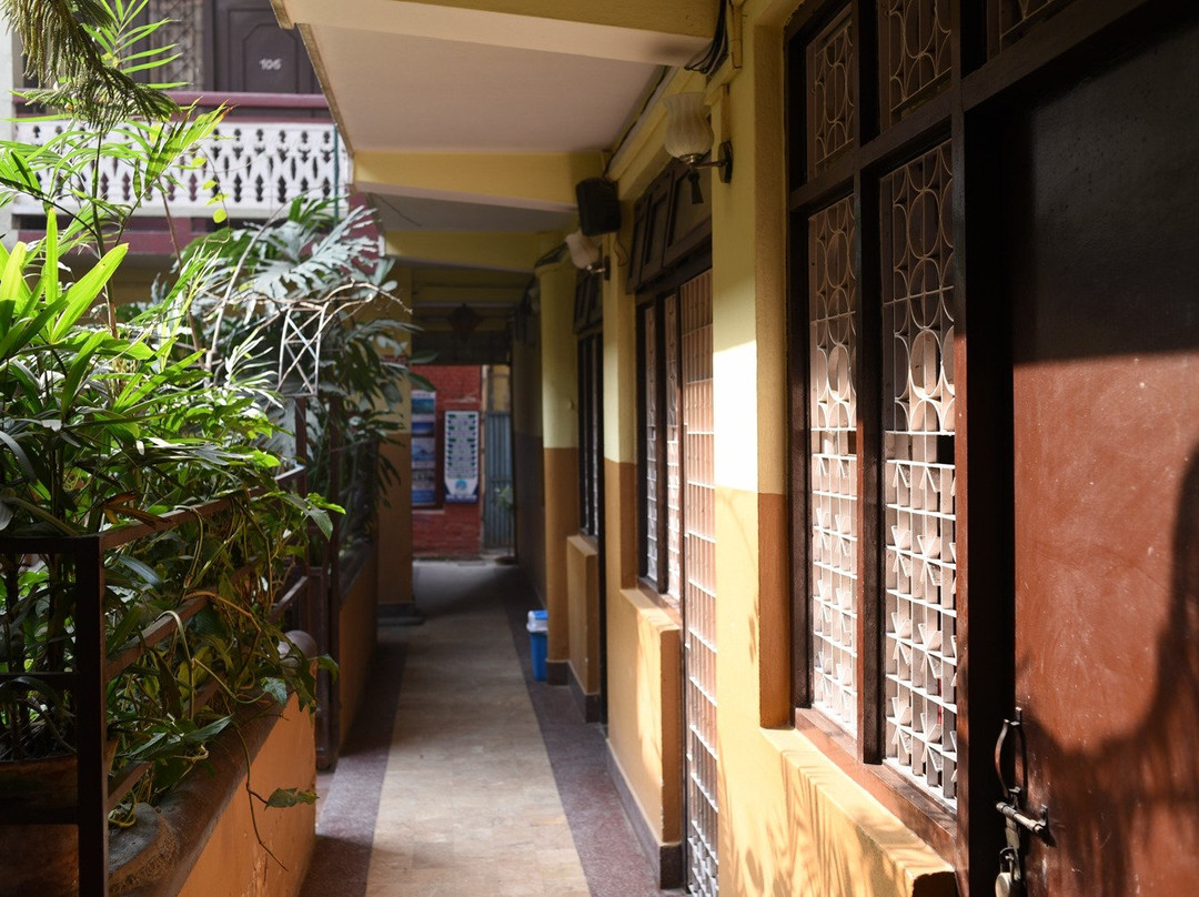 雅拉山顶酒店主图