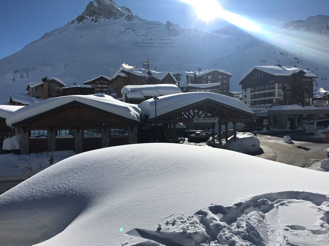 蒙大拿村庄酒店主图