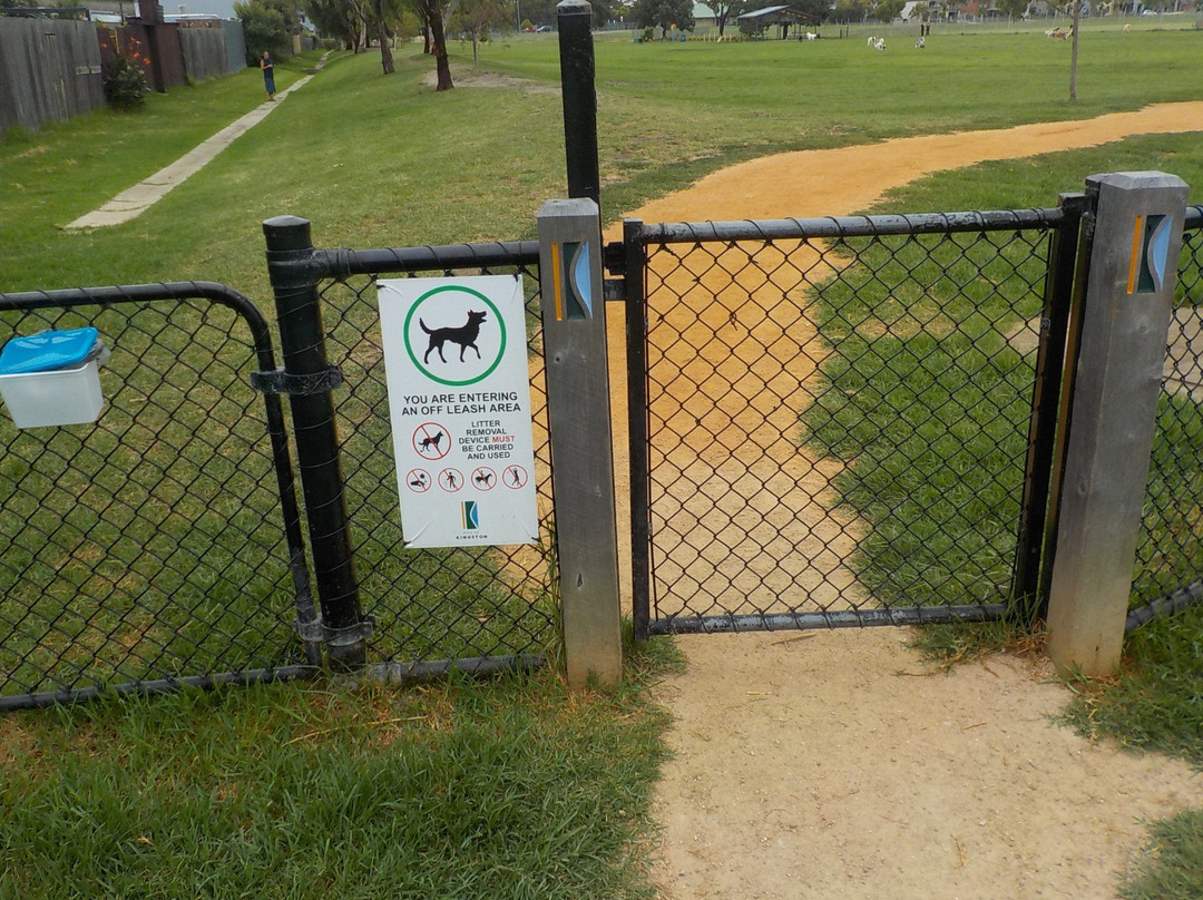 Kevin Hayes Reserve Fenced Dog Park景点图片