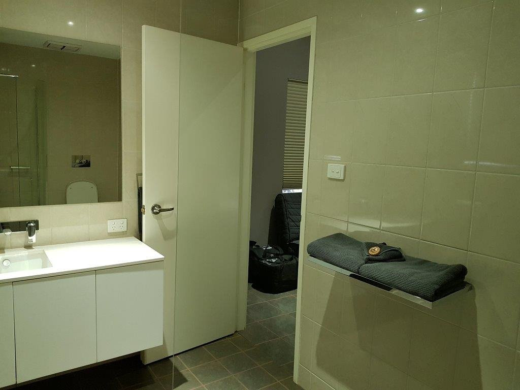 Newman Visitor Centre Chalets主图