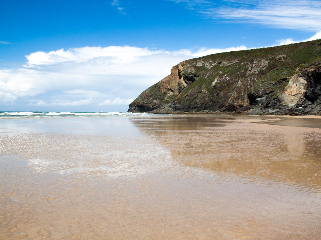 Mawgan Porth Beach景点图片