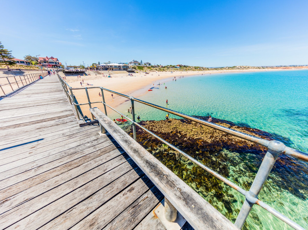 Coast Motel and Apartments主图