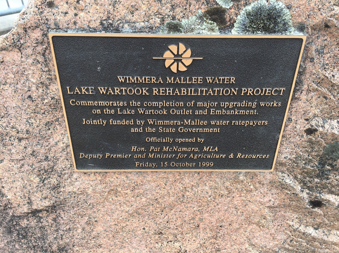 Wartook Reservoir-贺思盖必去景点