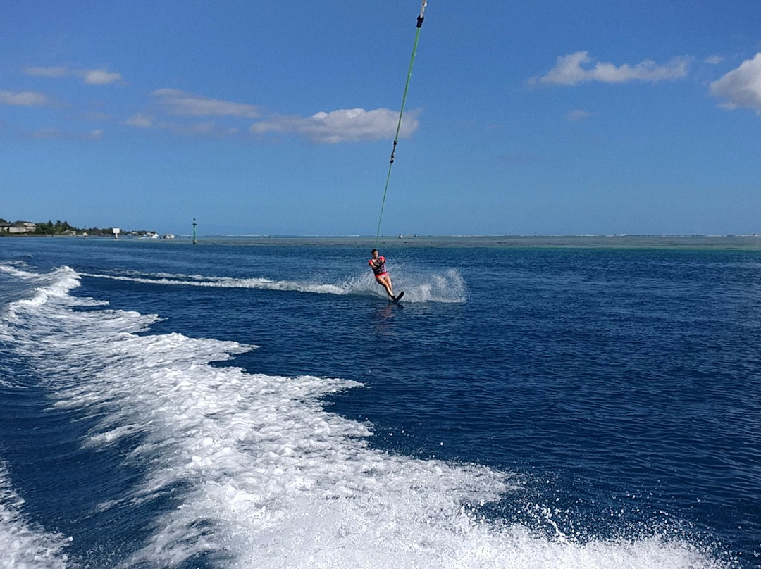 Tahiti Watersports Center景点图片