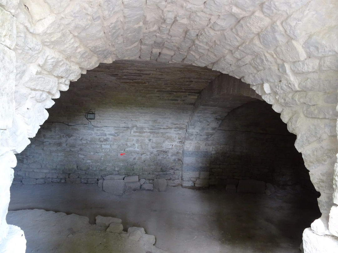 Abbaye de Saint-Vivant-Curtil-Vergy必去景点