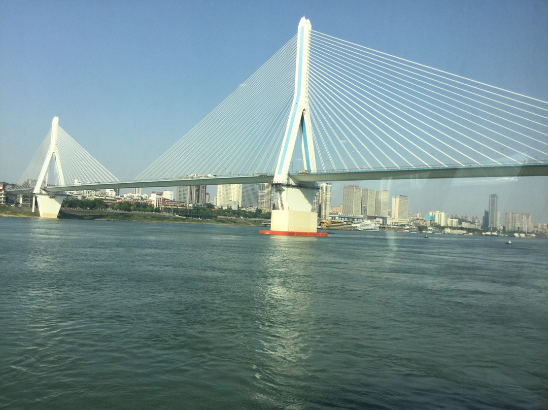 夷陵长江大桥-宜昌市必去景点