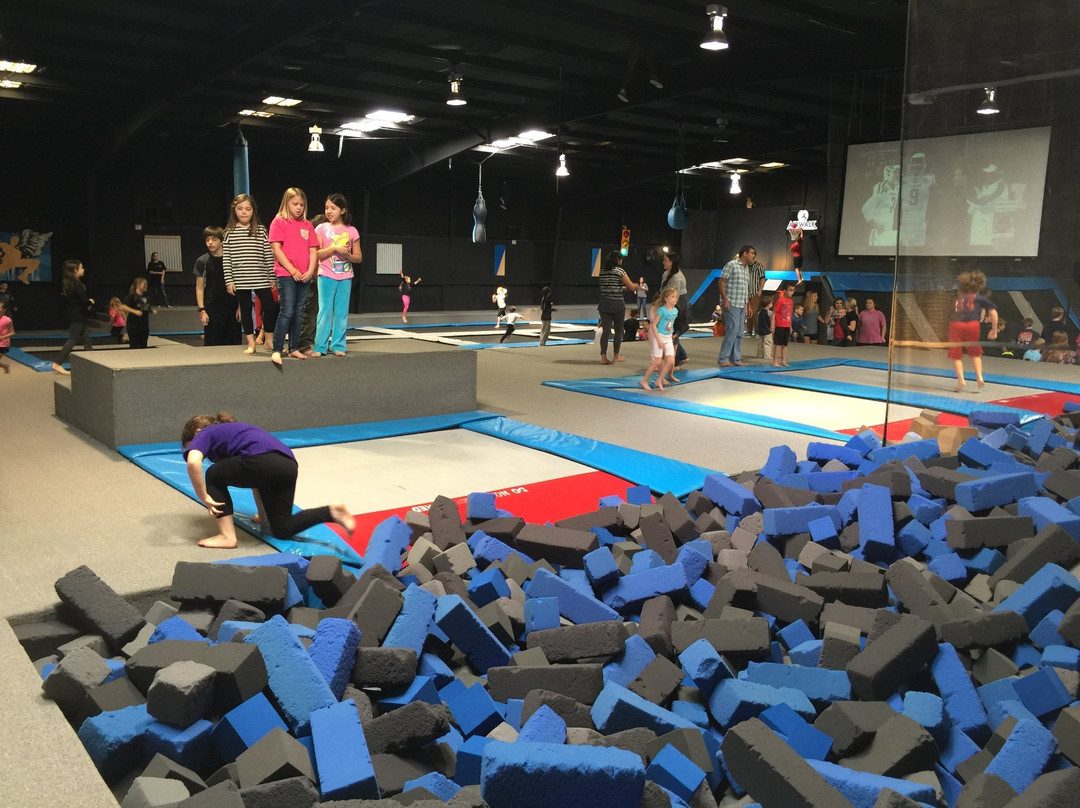 Airwalk Trampoline Arena-伯明翰必去景点