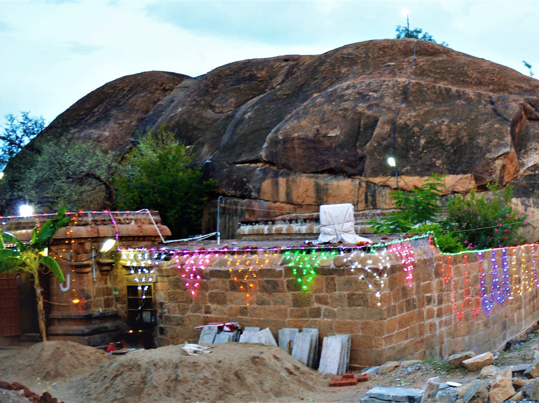 Malayadipatti Perumal Temple景点图片