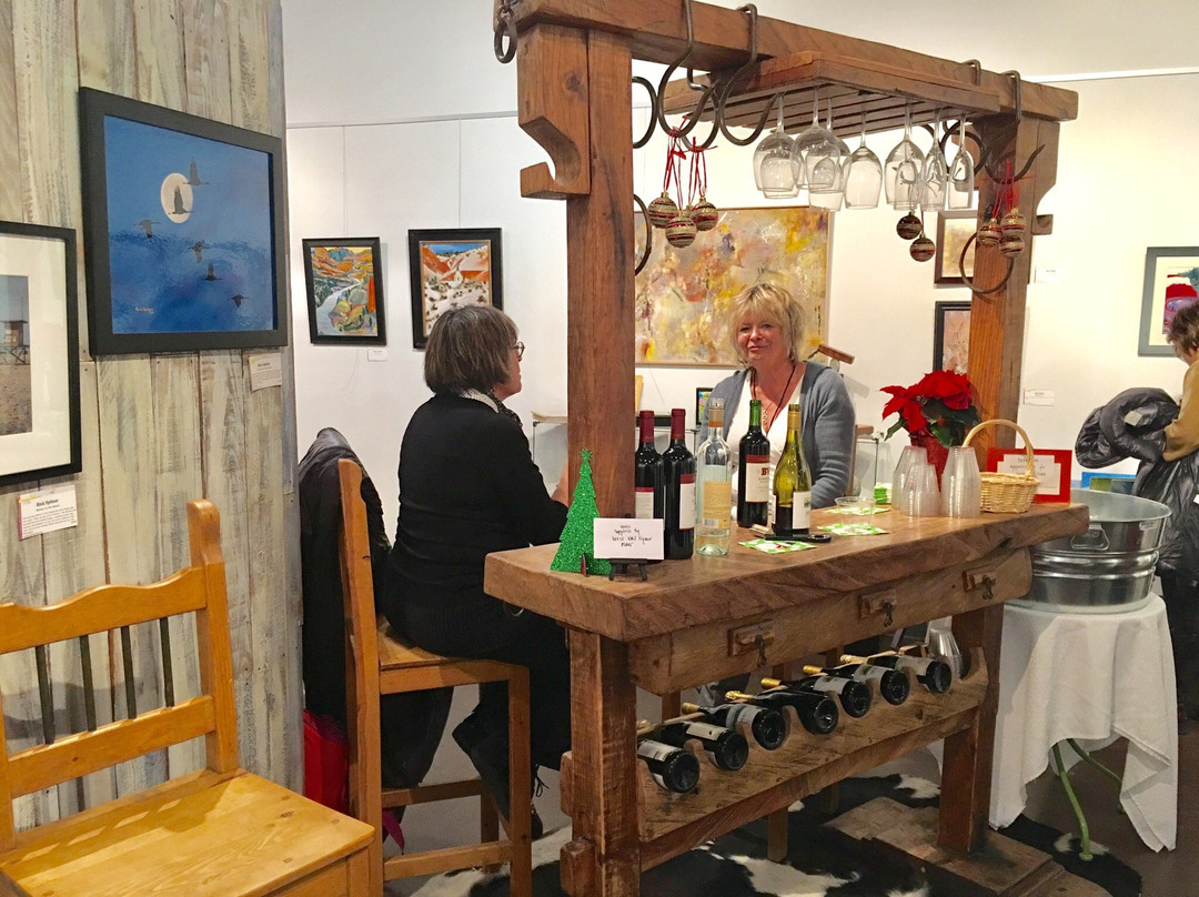 Art of the Valley Gallery-Avon必去景点