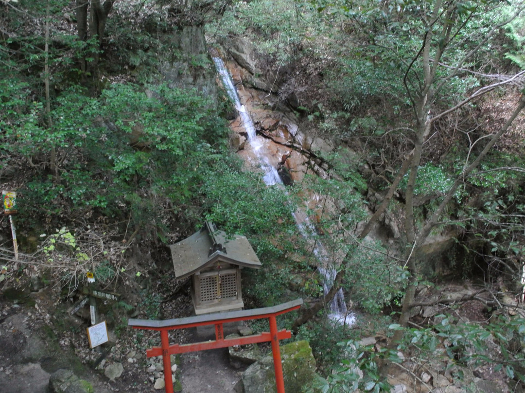 Kozataki Falls-芦屋市必去景点