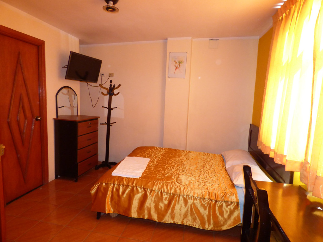 Hotel Santa Ana主图