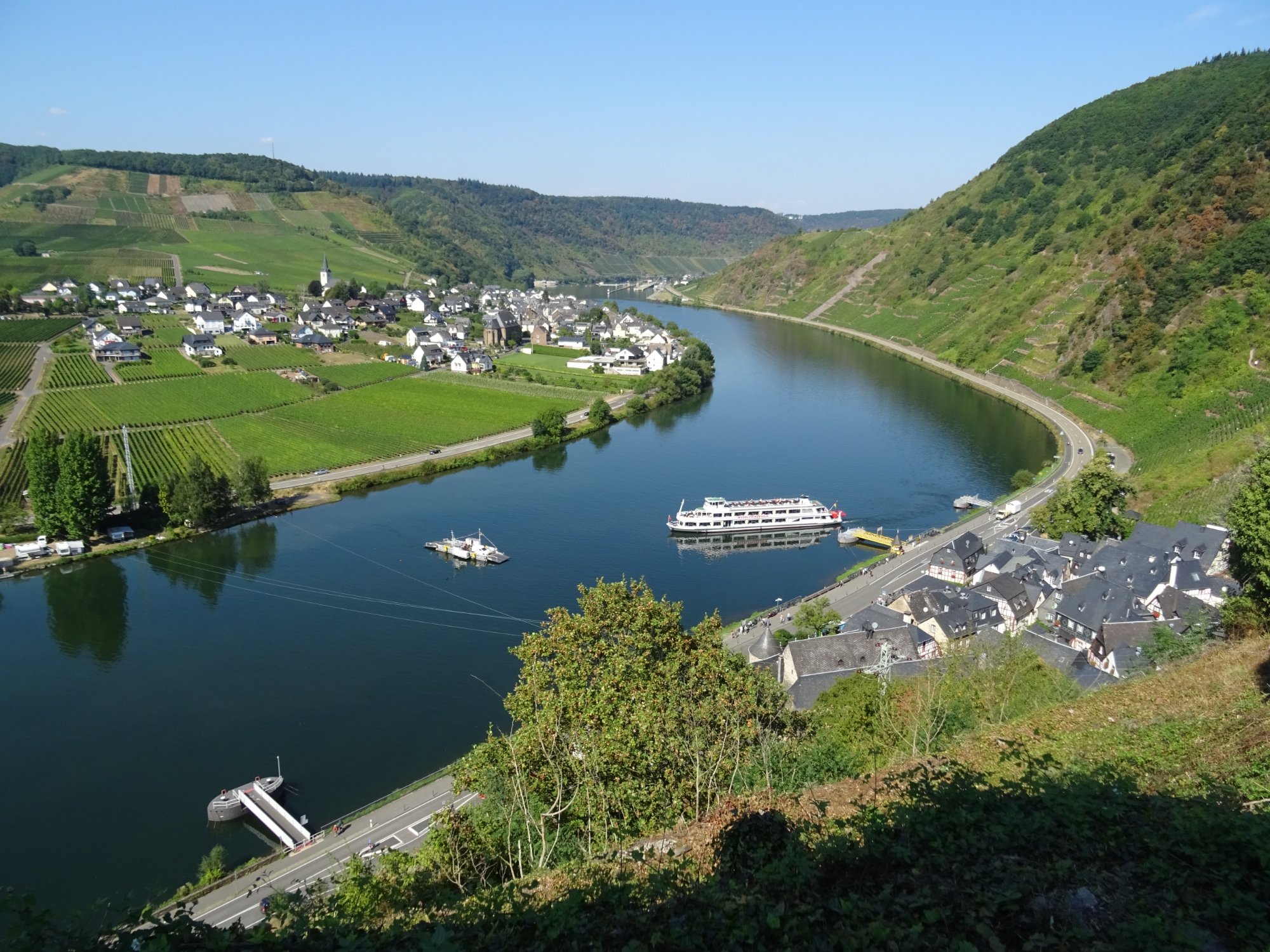 Zum Achten Himmel-官方