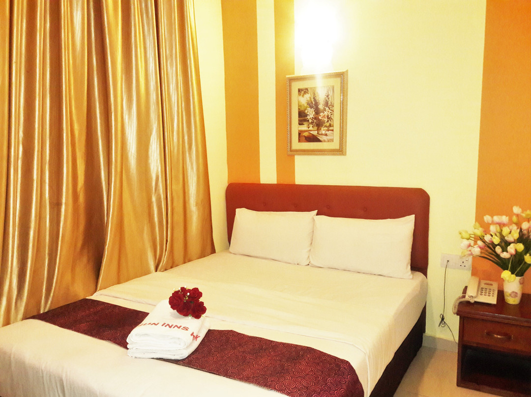 甲洞日之星旅馆主图