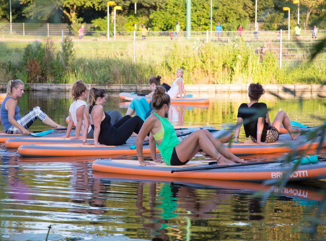 Yogaseads-斯赫弗宁恩必去景点