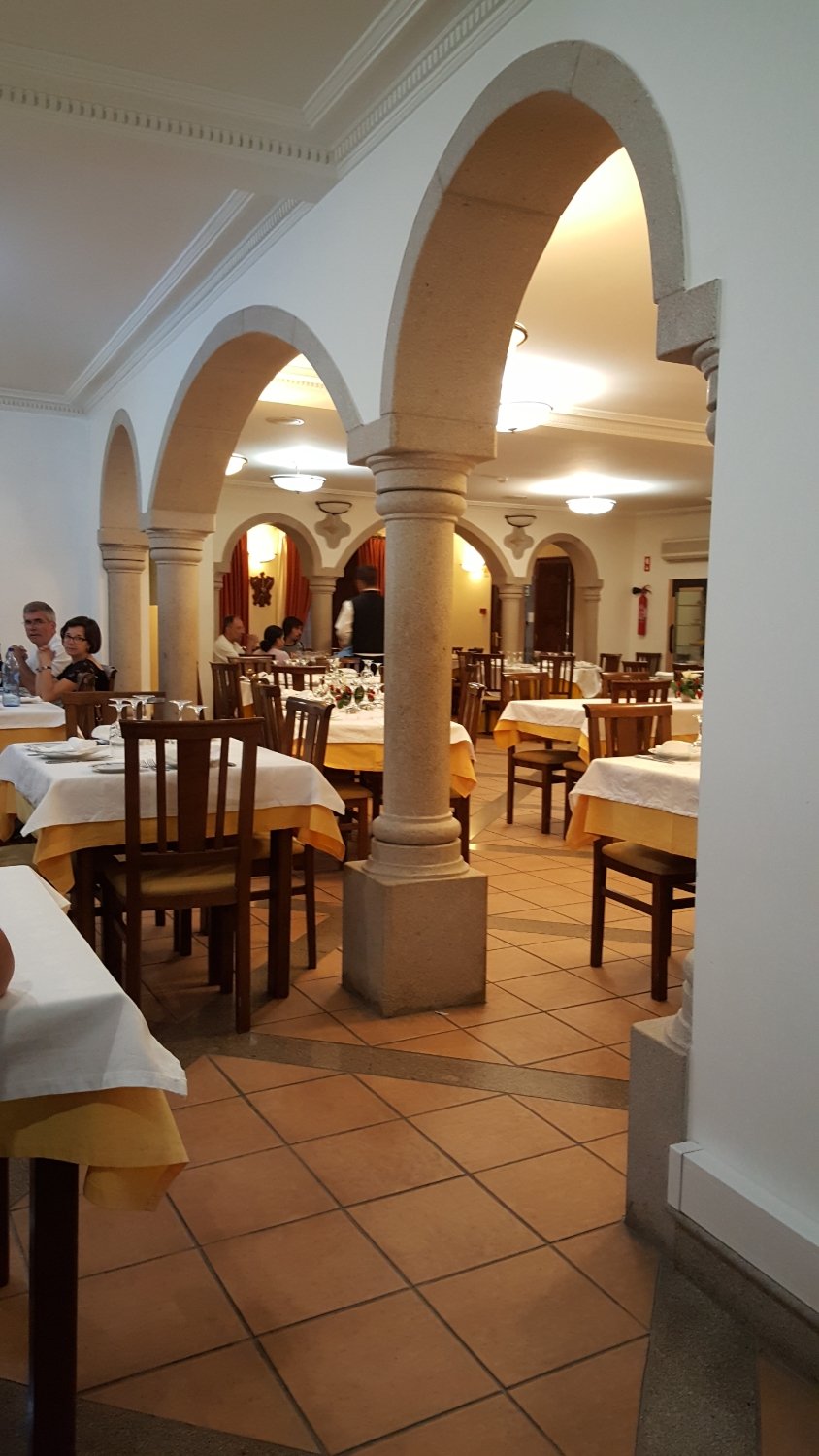 Estalagem Falco Mendonca-餐饮