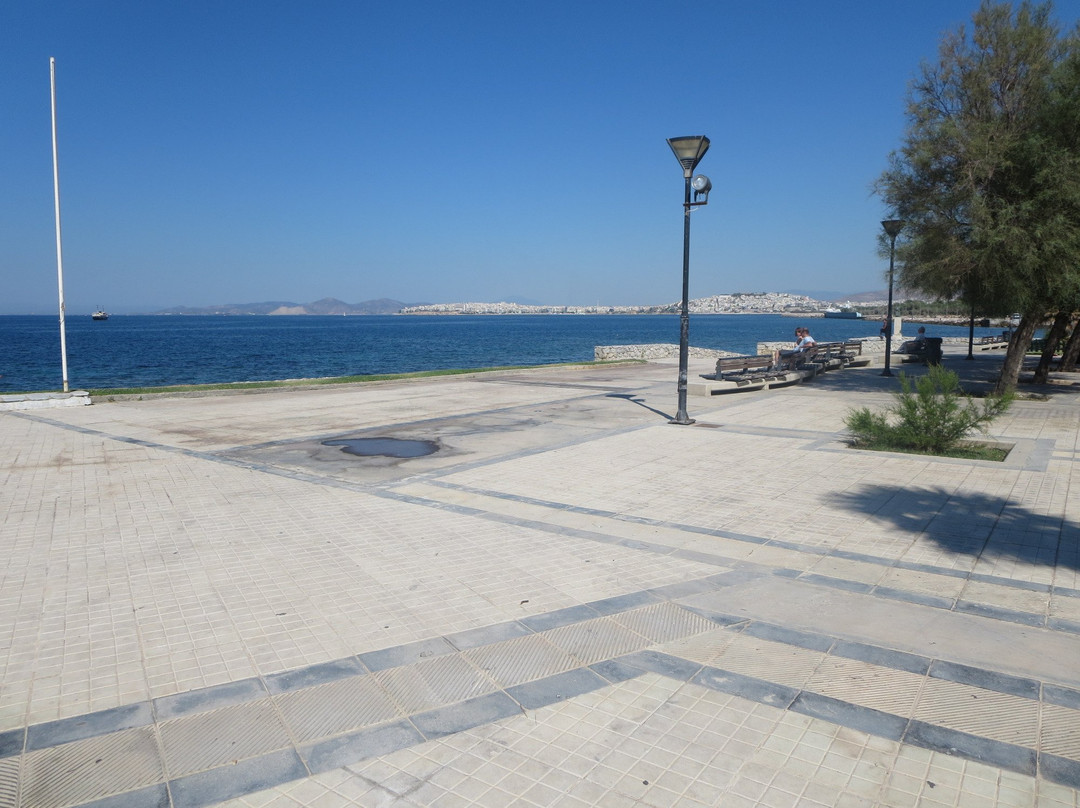 Statue of Constantine Palaeologos-帕里欧弗里欧必去景点