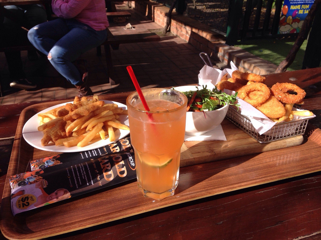 Longyard Hotel Pub-塔姆沃思必去景点